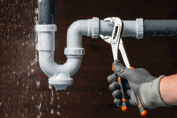 Professional Leak Detection technician working in Mallory, NY
